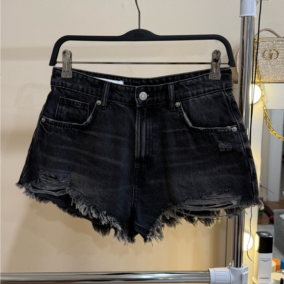 ZARA Black Distressed Denim Low Rise Shorts - Picture 5 of 5